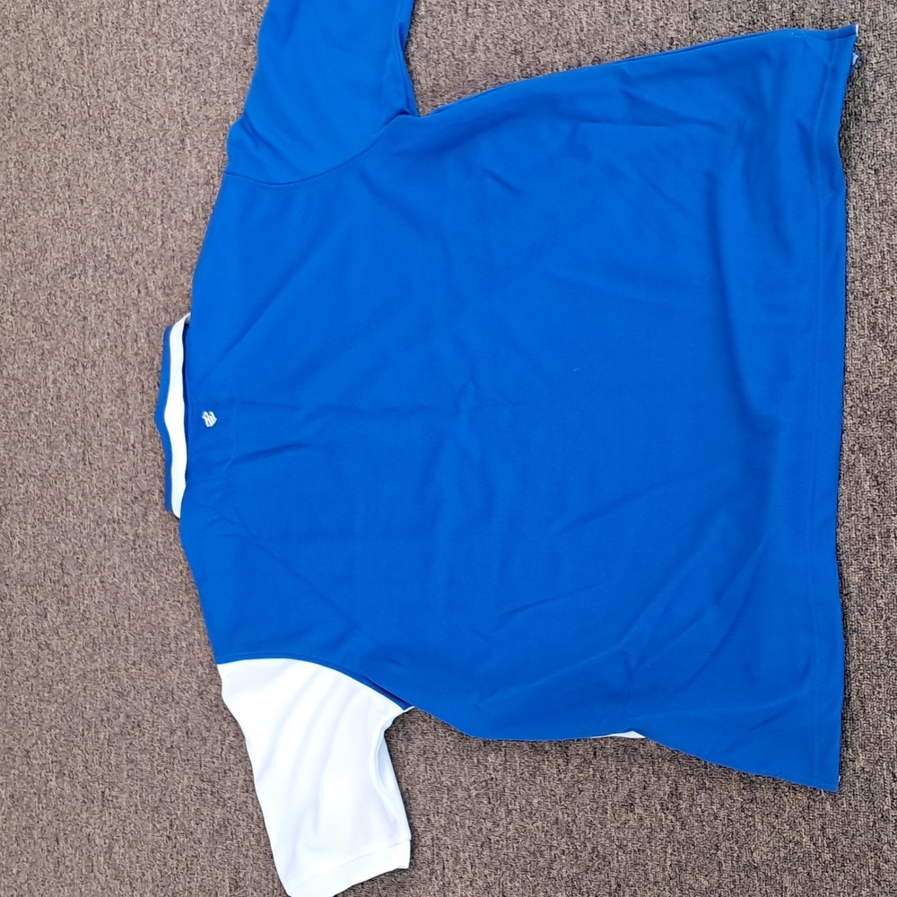 Shirt - Picture 3 of 4
